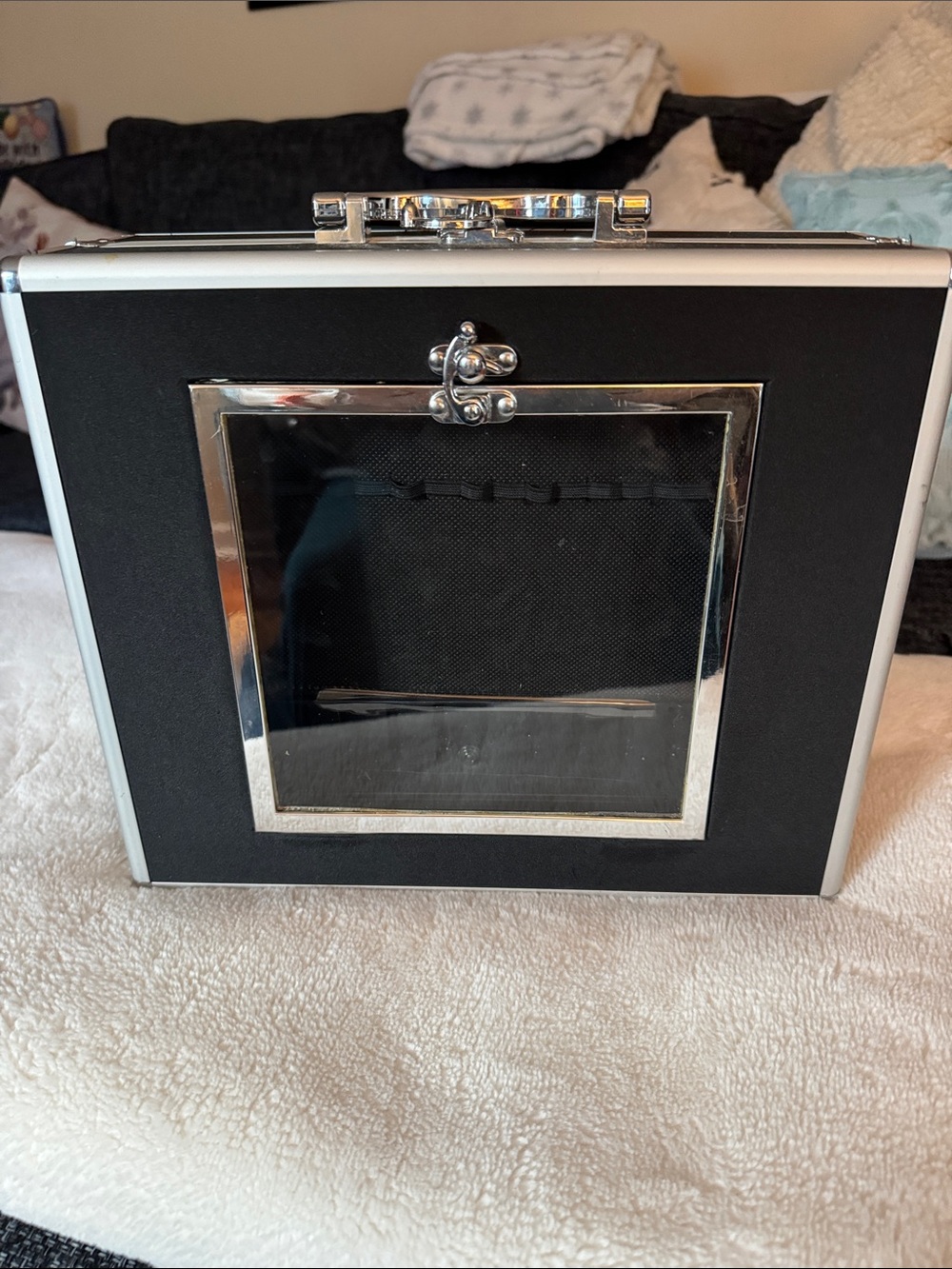 Black and Silver Make-up Jewelry Display Case